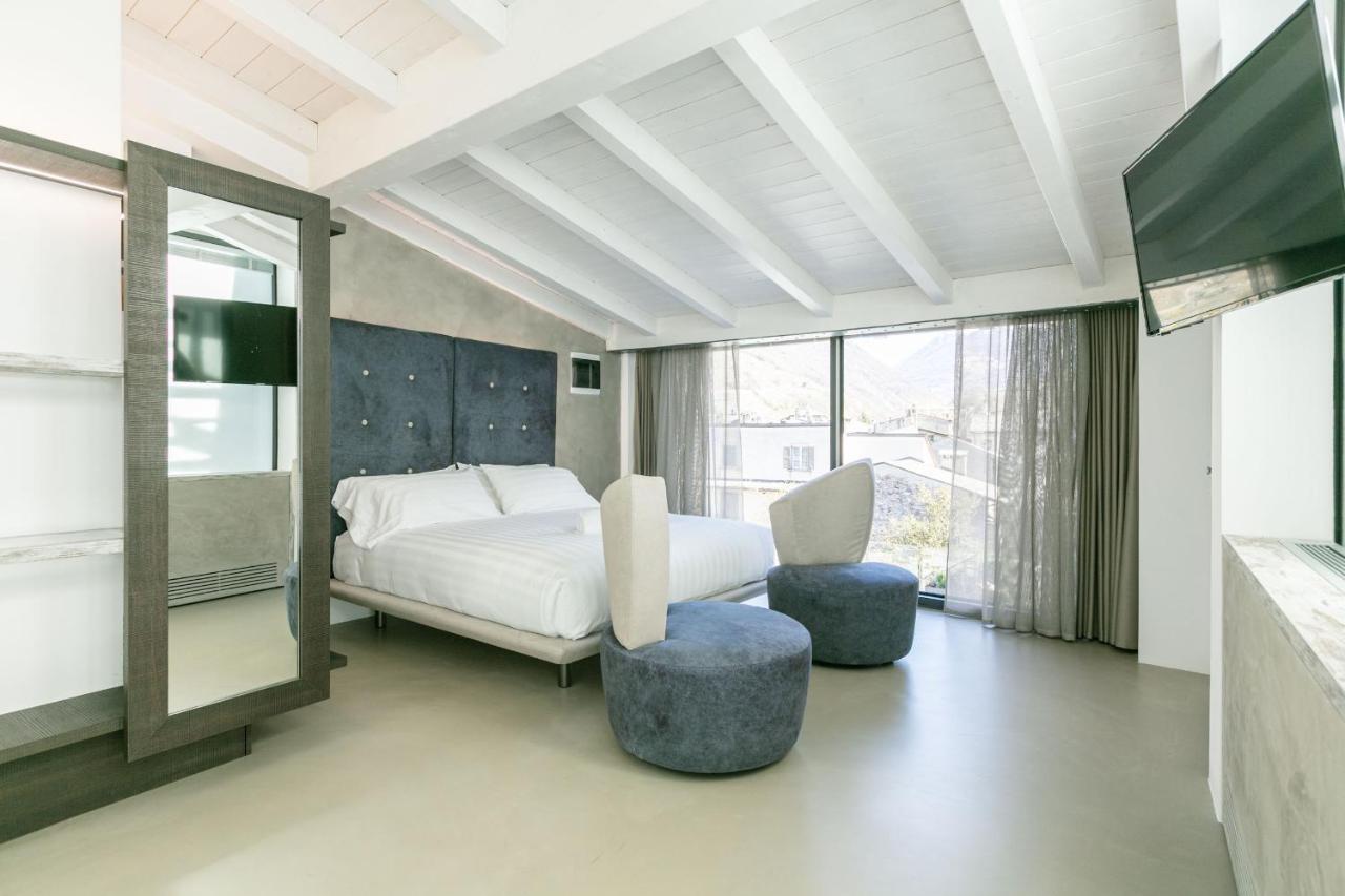 Domus Cavour Rooms&Suites Tirano Zewnętrze zdjęcie