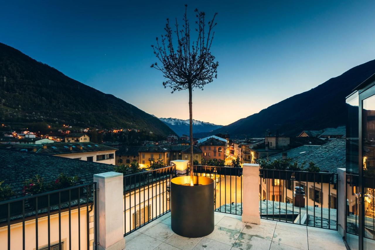 Domus Cavour Rooms&Suites Tirano Zewnętrze zdjęcie