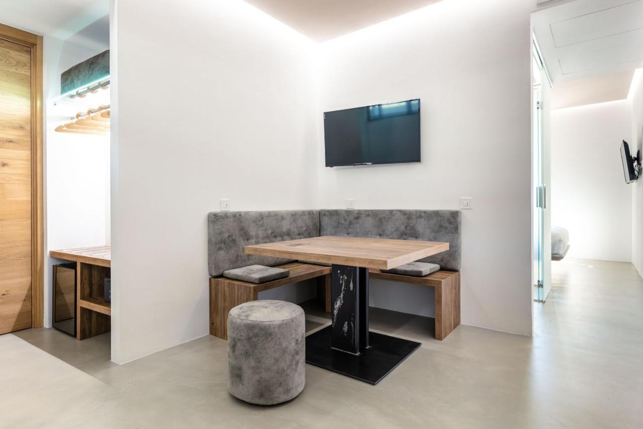 Domus Cavour Rooms&Suites Tirano Zewnętrze zdjęcie