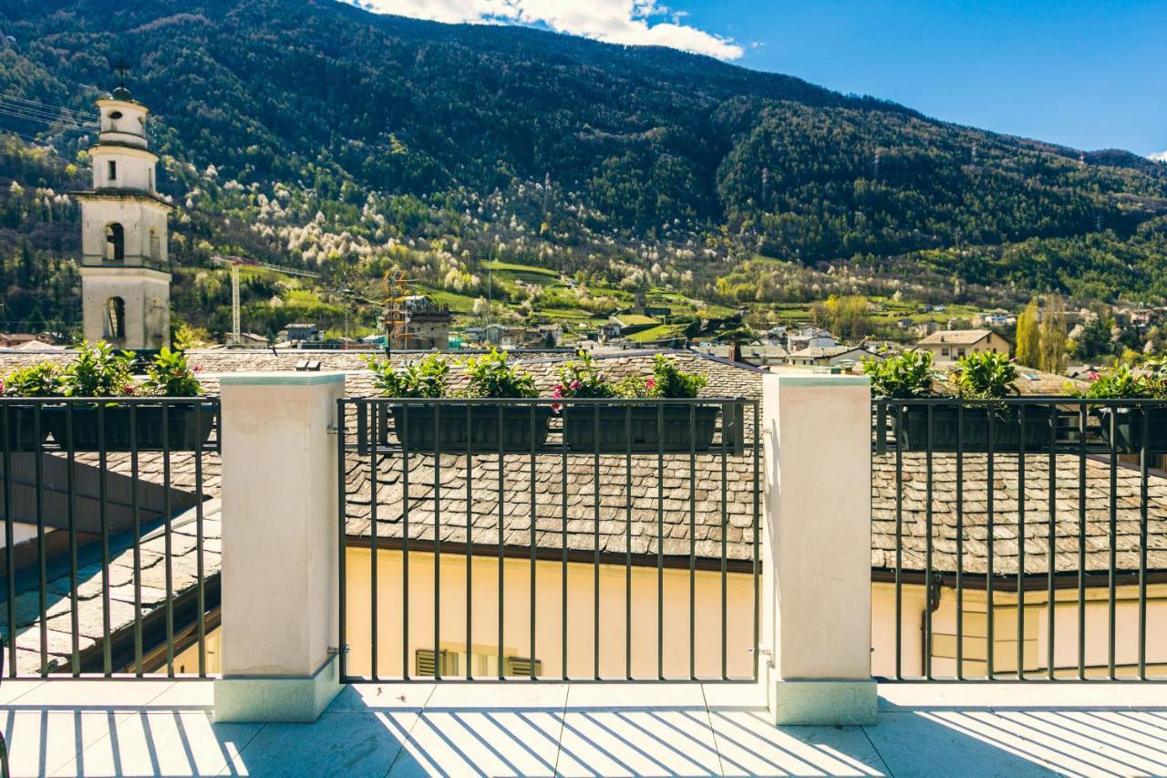 Domus Cavour Rooms&Suites Tirano Zewnętrze zdjęcie